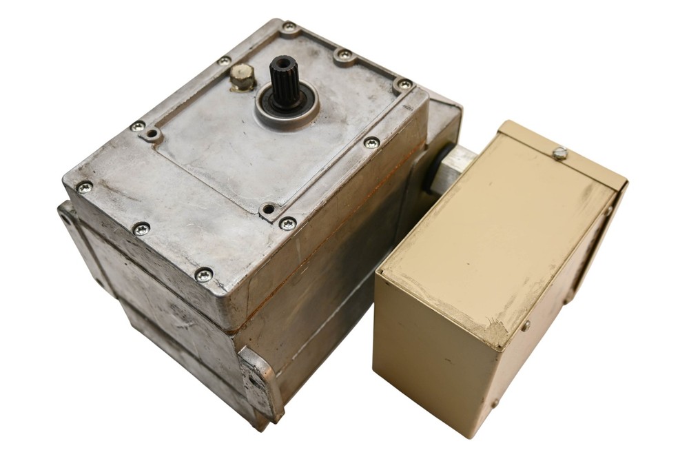 Barber-Colman MP-424-0-0-2, CP-8391-716-0-01 60A-120V Actuator Assembly