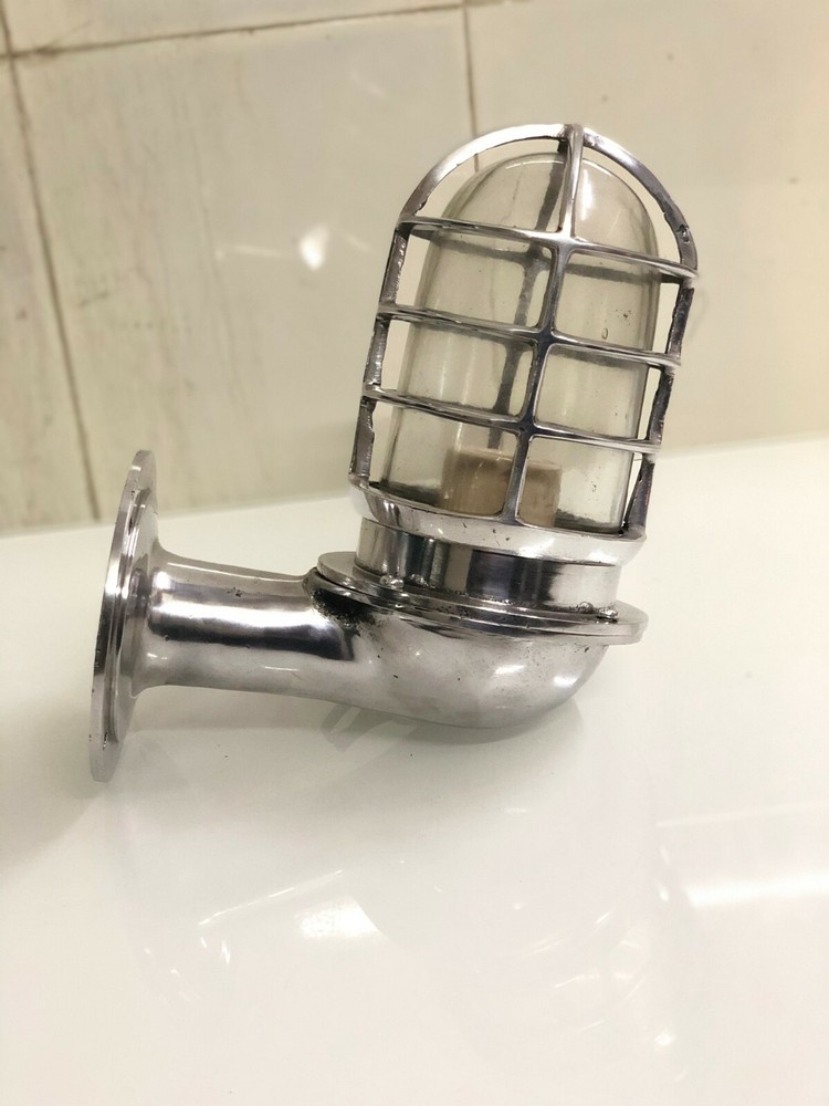 Swan’s Grace: Nautical Aluminium 90° Bulkhead Passageway Wall Light