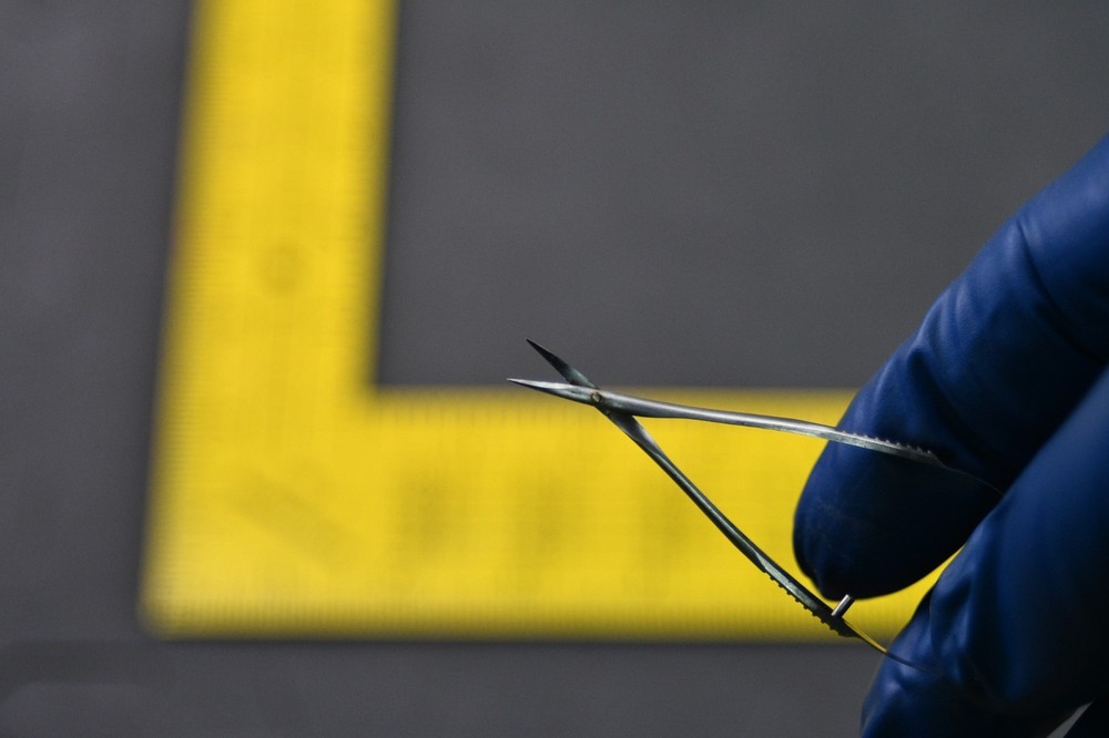 Storz E3347 McPherson Vannas Iris Scissors Curved