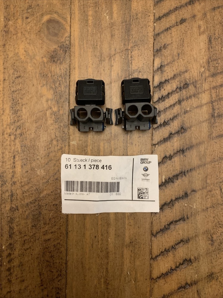 x2 OEM BMW E30 E36 Diff Differential Plug Terminal Connector Housing 90* 1378416