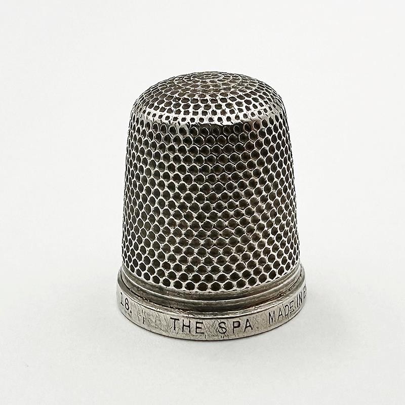 ANTIQUE SIZE 18 THIMBLE STERLING SILVER