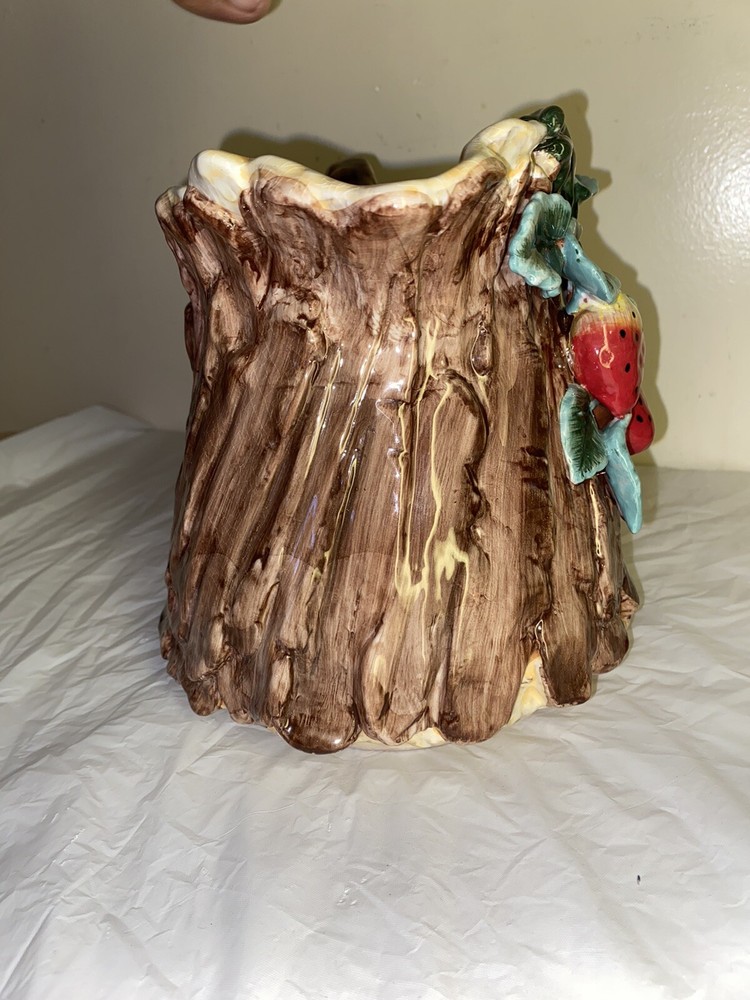 Apple Tree Strawberries Design Bark Ceramic pitcher and cup set damaged
