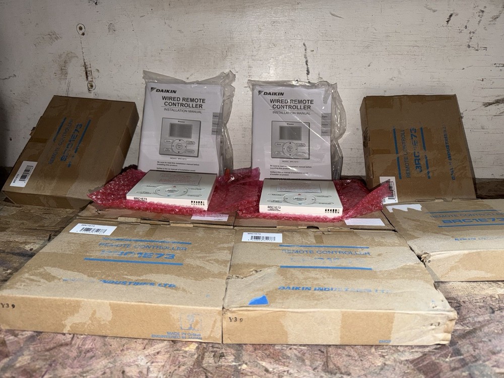 Daikin Industries LTD Remote Controller BRC1E73 New