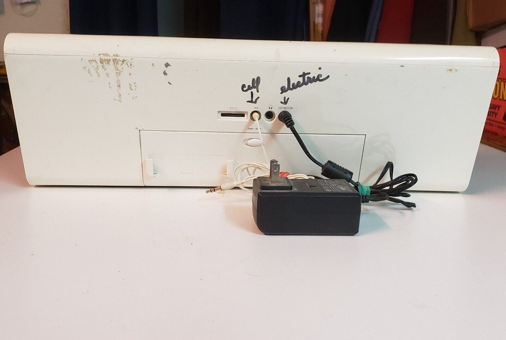 I-Pod Holder/Speaker System Unit by Polk Audio Designs - Pre-Owned Condition!