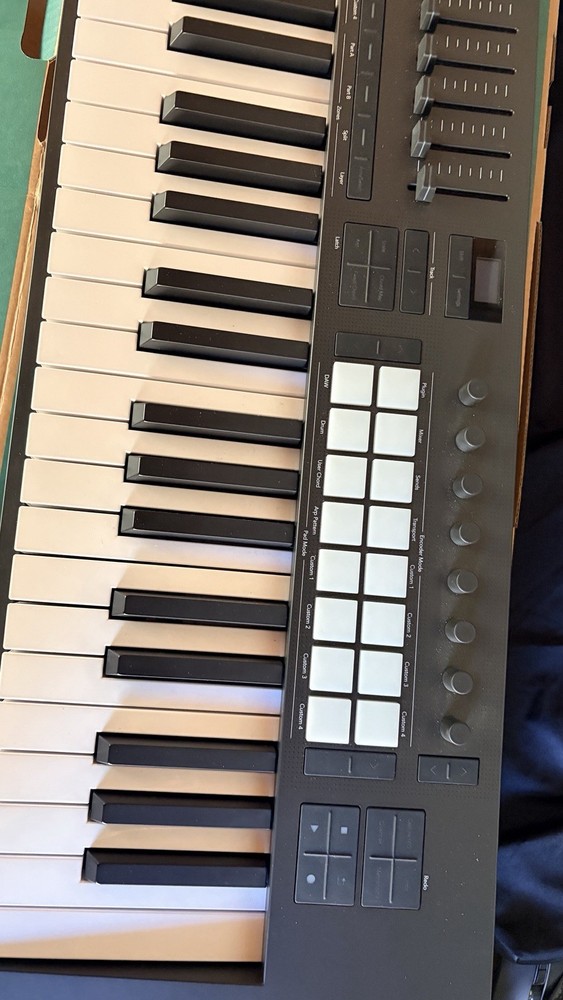 Novation Launchkey 49 MK4 49-key Keyboard Controller