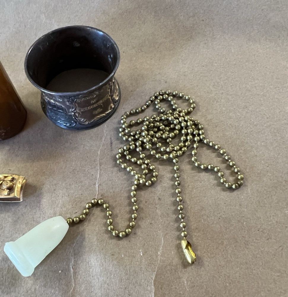 LOT 1 OF ODDITIES