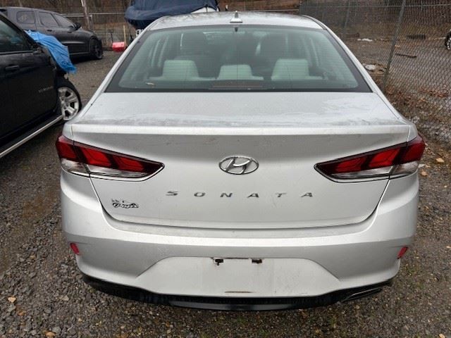 Info-GPS-TV Screen Control Panel And Clock US Built Fits 18-19 SONATA 468725