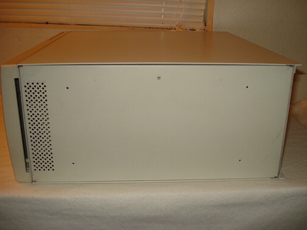 VINTAGE TECHMEDIA EMPTY AT TOWER COMPUTER CASE -NO POWER SUPPLY-