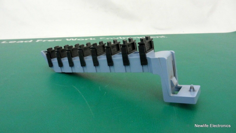 HP A4978-40012 PCI Board Retainer