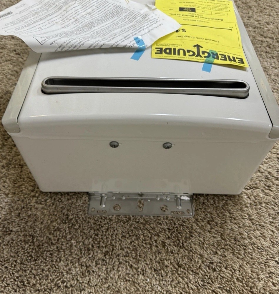 Rinnai V53De Natural Gas Tankless Hot Water Heater, 5.3 GPM O