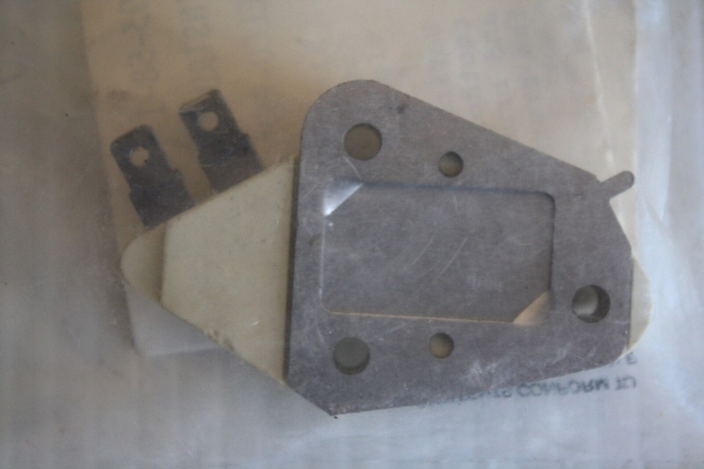 MOPAR 83300084 VOLTAGE REGULATOR