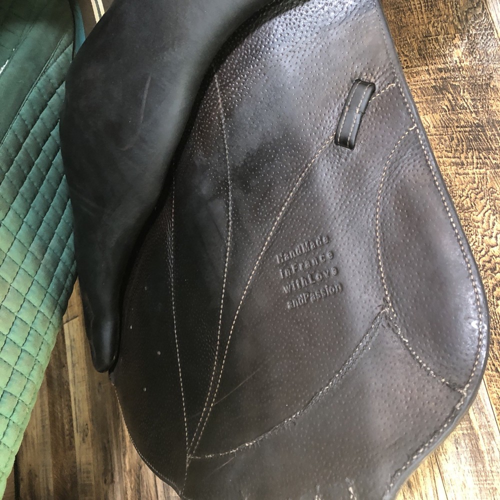 17.5" Voltaire Lexington PRO Saddle 2AA - Buffalo
