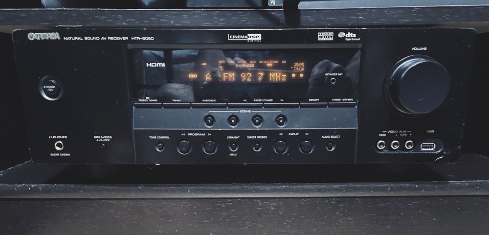 Yamaha HTR-6050 5.1