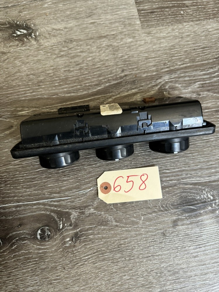 FREIGHTLINER CASCADIA TEMPERATURE CONTROL SWITCH - P/N: A22- 60645 -501