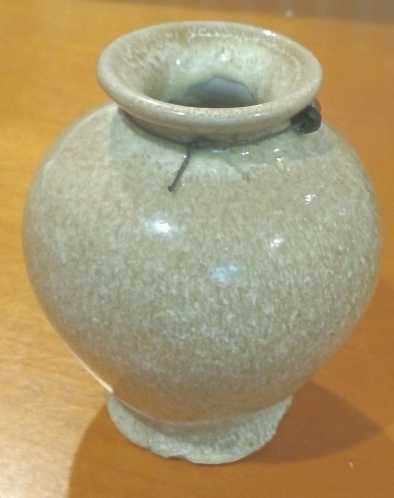 Glazed Pottery Vase Beaded Design Peace Charm Diffuser Home Decor