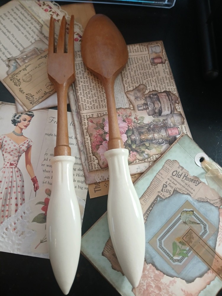 Vintage Lefton Americana Rose Serving Fork And Spoon Set