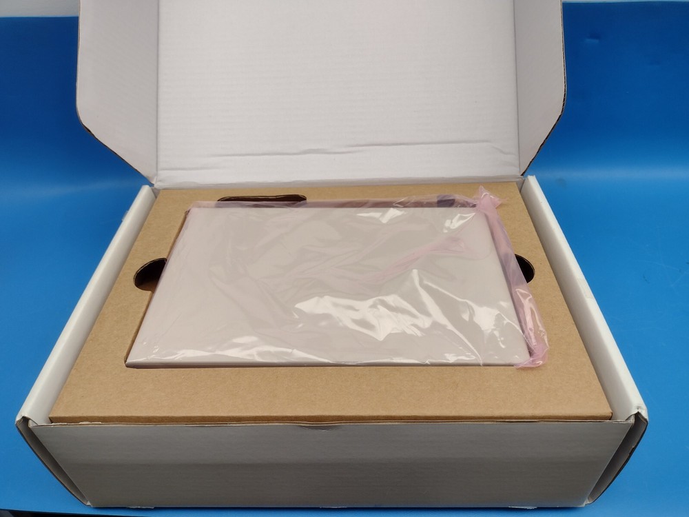 MultiTech RouteFinder RF820 VPN Data Networking SOHO Internet Security Appliance