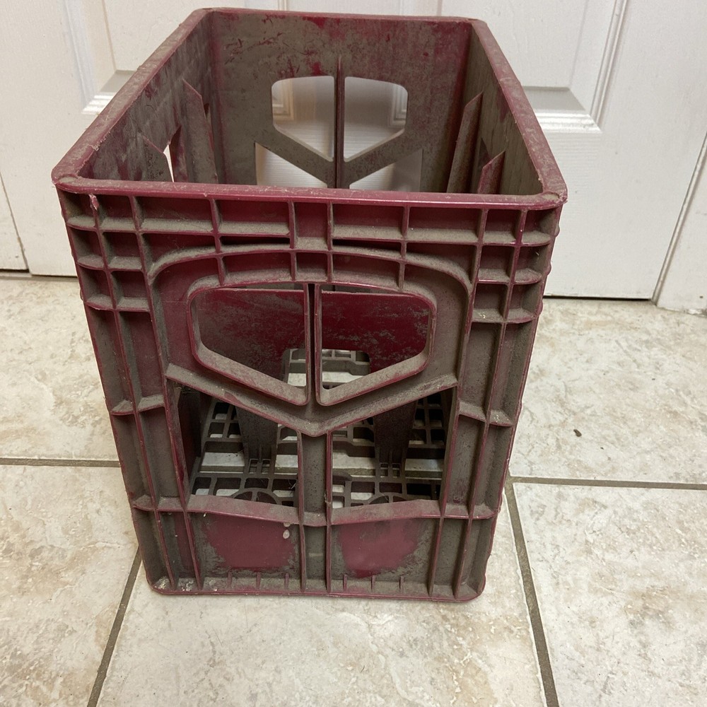 Dr Pepper Maroon/Red Plastic 2 Liter Bottle Carrier Case Crate