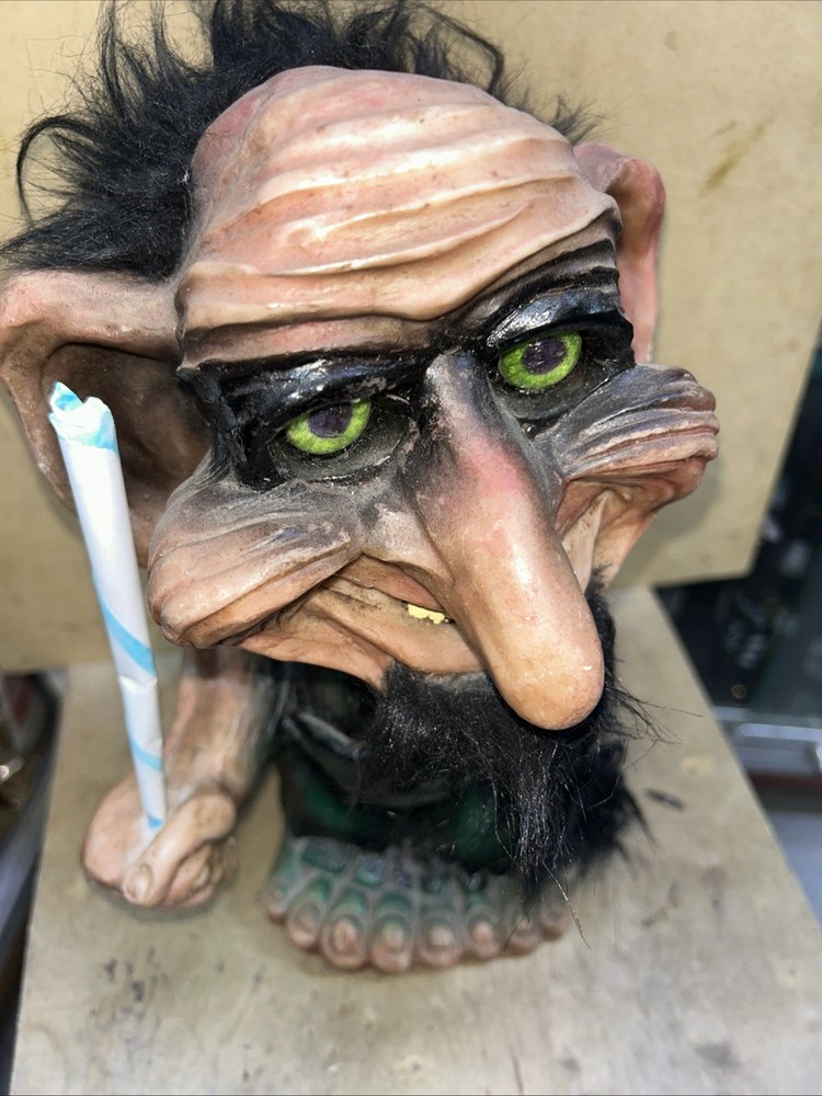 Troll Of Protección