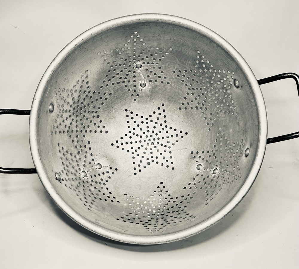 Vintage Aluminum Colander 7 Star Pattern Strainer 9” Mirro