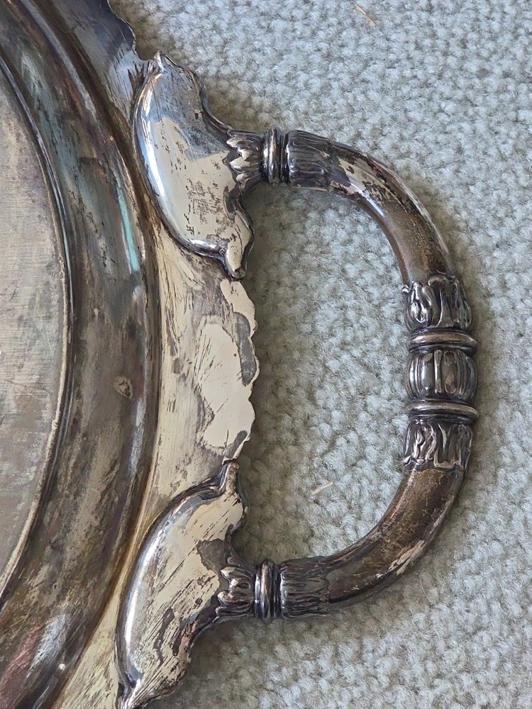 A Large Oval Solid Sterling Silver Serving Tray - Walker & Hall Sheffield 1908