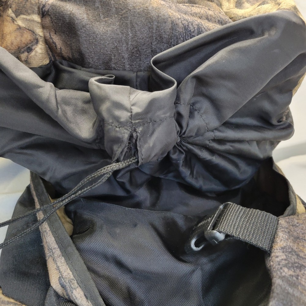 Fieldline Hunting Hiking Camp Backpack Waist Strap Interior Frame Duffle