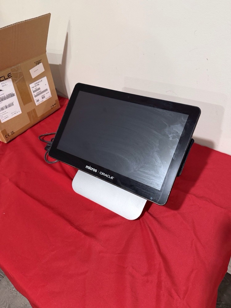Oracle Micros Workstation 6 POS w/ Stand