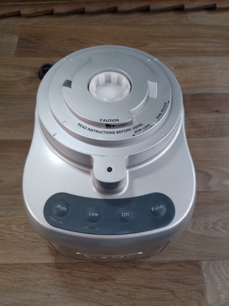 Cuisinart Elemental 13 CUP Food Processor CFP-26SVPC *READ DESCRIPTION*