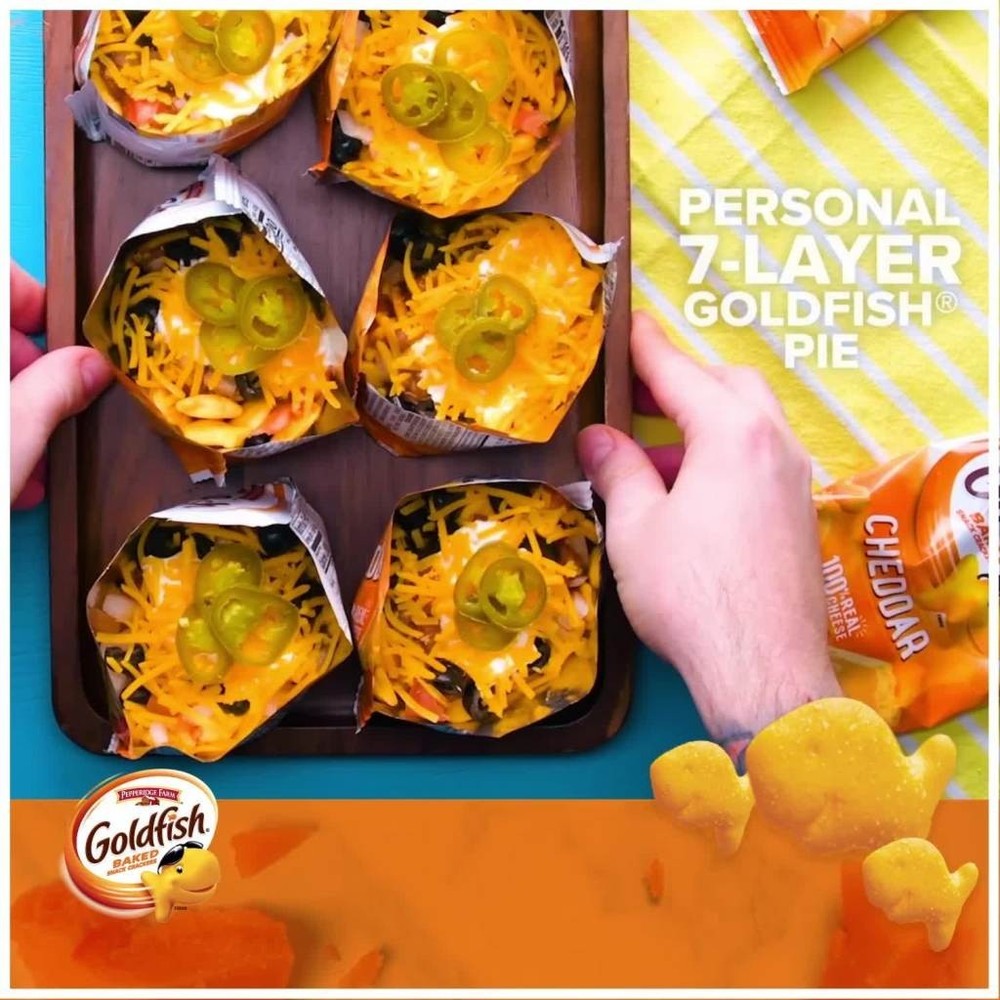 Goldfish Cheddar Crackers, Snack Pack, 1 oz, 30 Count Multi Pack Box.