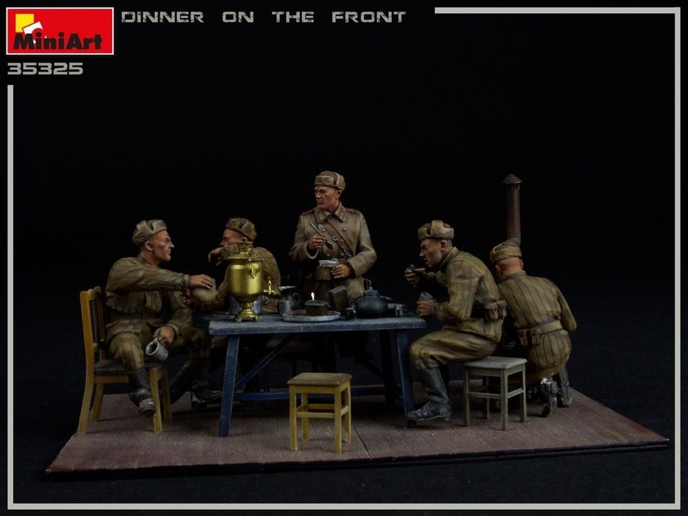 MiniArt 35325 1/35 DINNER ON THE FRONT