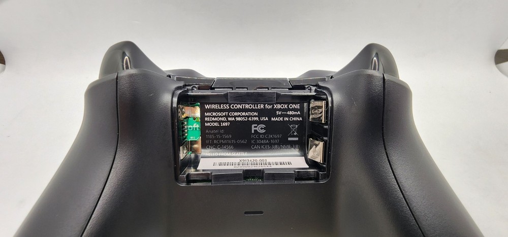 Oculus Rift CV1 VR Virtual Reality Xbox Wireless Controller Game Model 1697