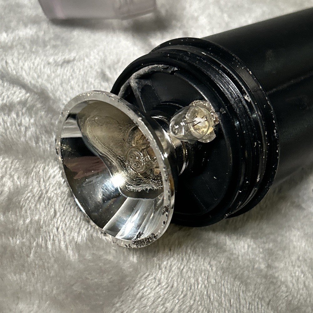 Princeton Tec 400 Dive Light Black For Parts Untested