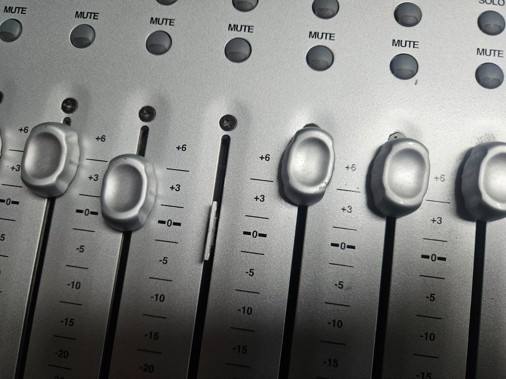 Digidesign Digi 002 Console - UNTESTED AS IS