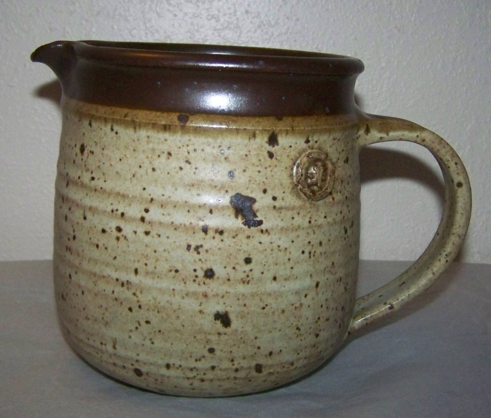 KAAREN STONER POTTERY JUG / PITCHER