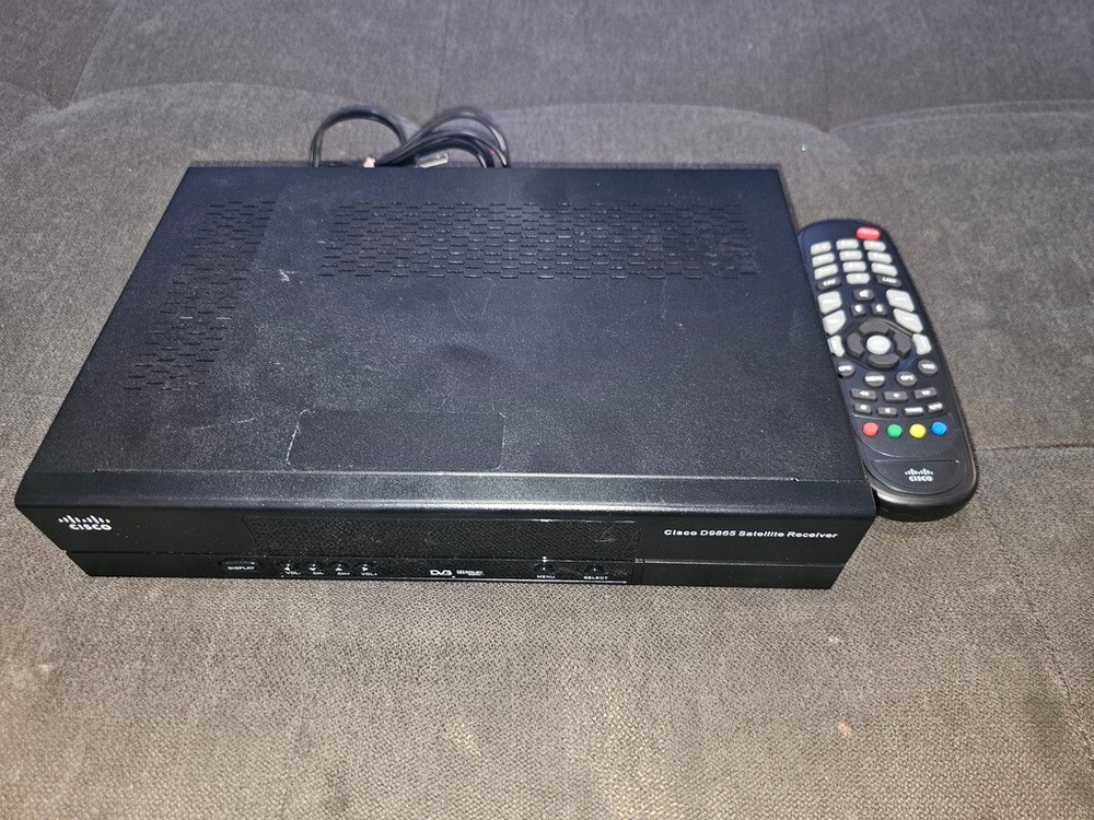 Satellite TV Receiver Decoder IRD CISCO D9865-H  FTA Rainer Satellite W/REMOTE