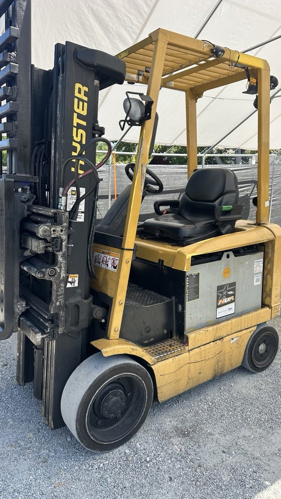 Hyster E60Z 6000LBS Forklift with CASCADE Multiple Load or Single-Double Pallet