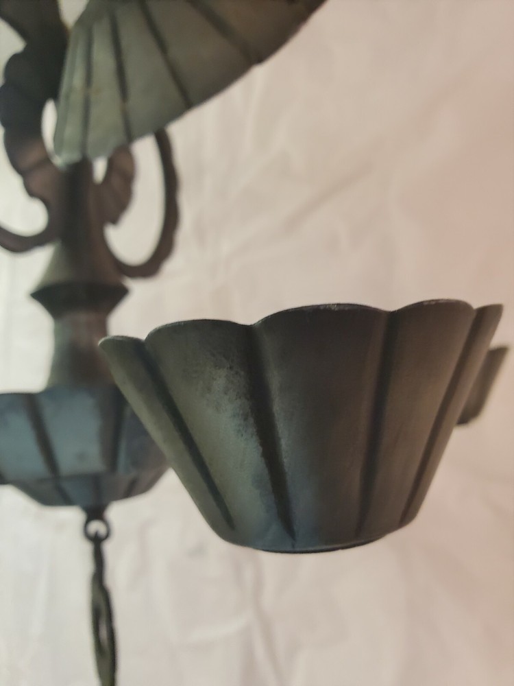 Vintage Verden ? Chandelier