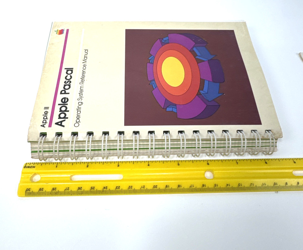 Apple II Pascal Operating System Reference Manual - 1980 With Addendum Booklet