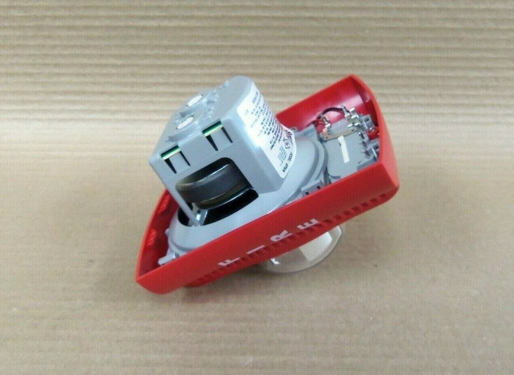 New System Sensor SPSR Red Speaker/Strobe Fire Alarm