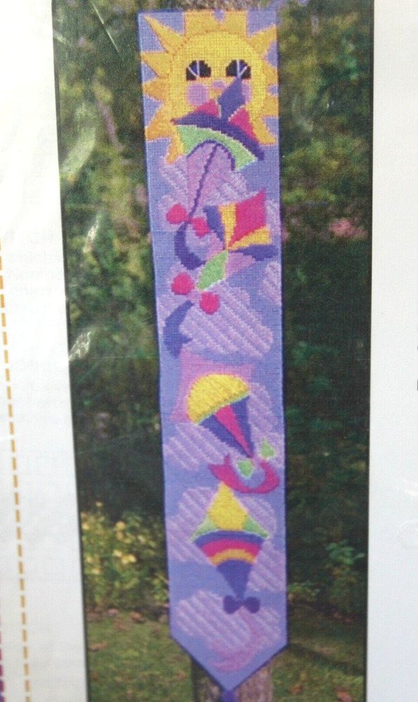 Vintage TEMPTATIONS Plastic Canvas Cross Stitch Kit Spring Banner Wall Decor