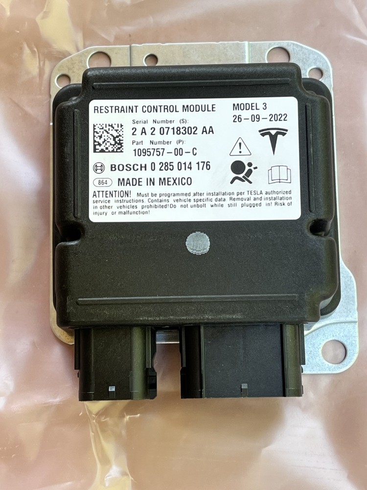 Tesla Model 3 Safety Restraint Control Module Computer 1095757-00-C