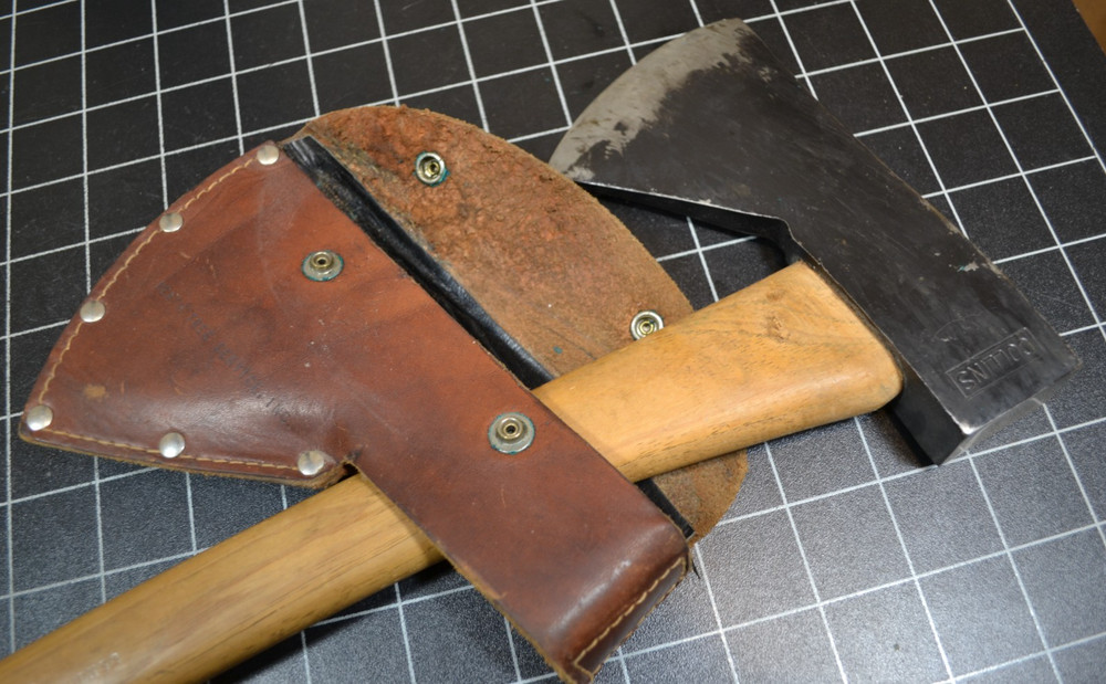 COLLINS CRUISER AXE WITH ORIGINAL SHEATH - ORIGINAL HANDLE - SADDLE AXE