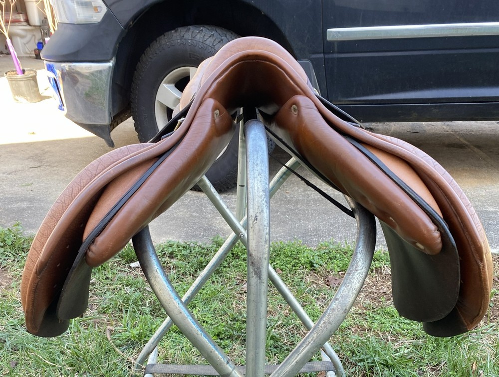 Barnsby Original Milton Jump Saddle