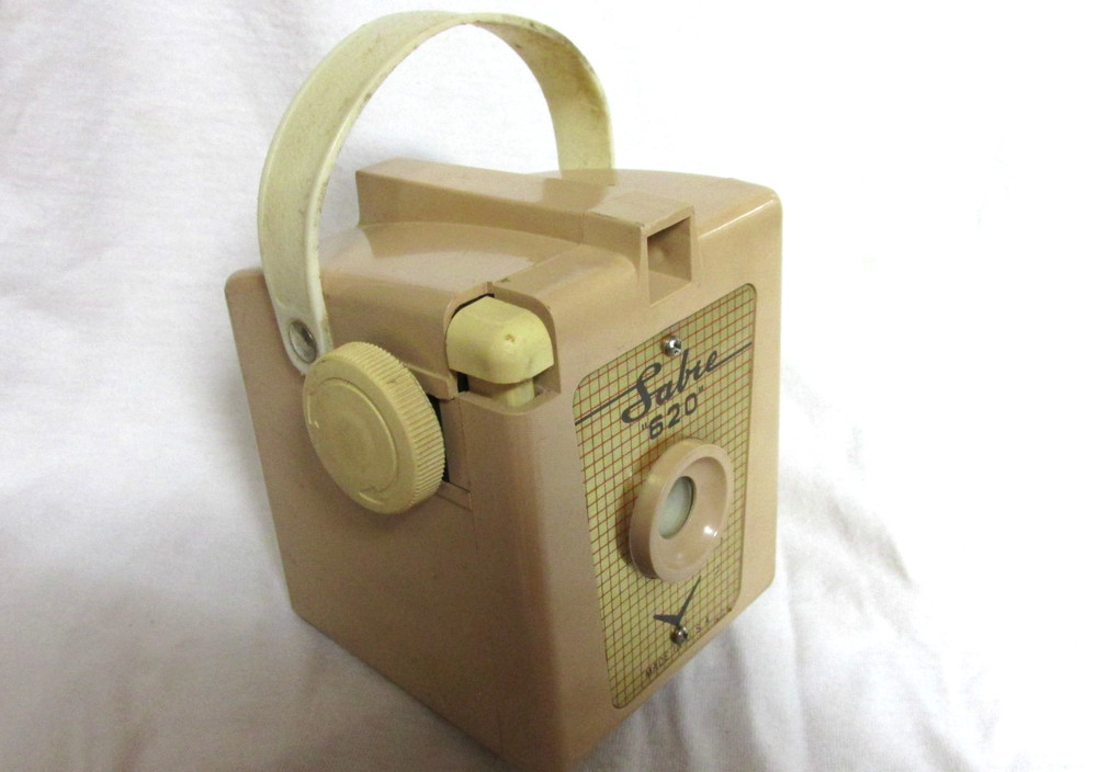 VINTAGE 1950s SABRE 620 CAMERA