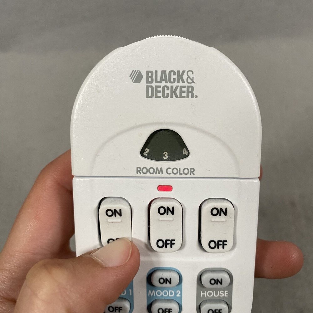 Black & Decker Freewire Wireless Indoor Light Home Remote Control Model FWIR