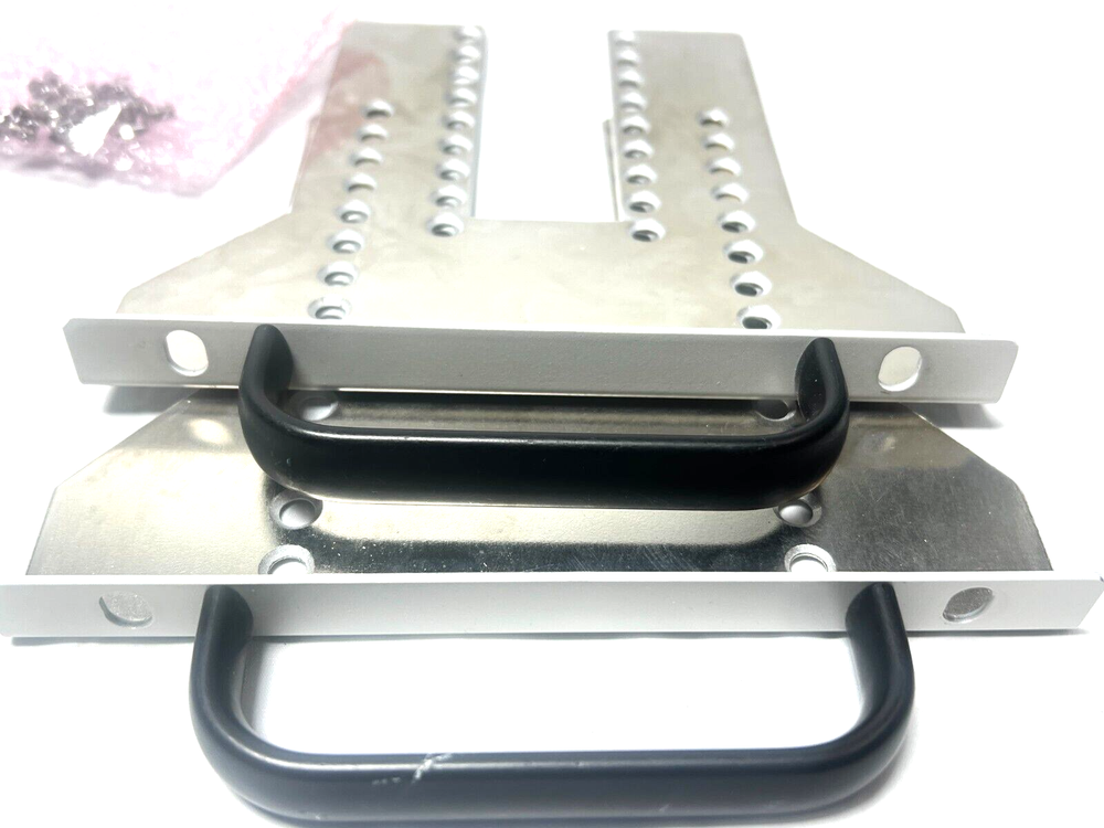 National Instruments Rack Mount Kit for PXIe-1075