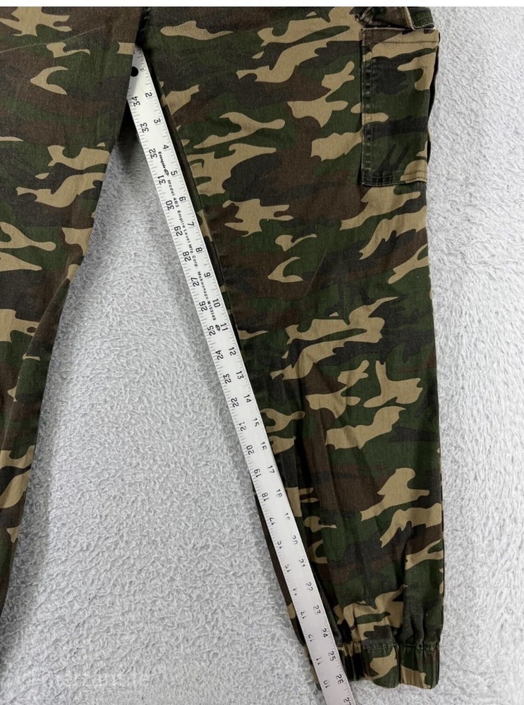 Women’s Cargo Pants Size XL