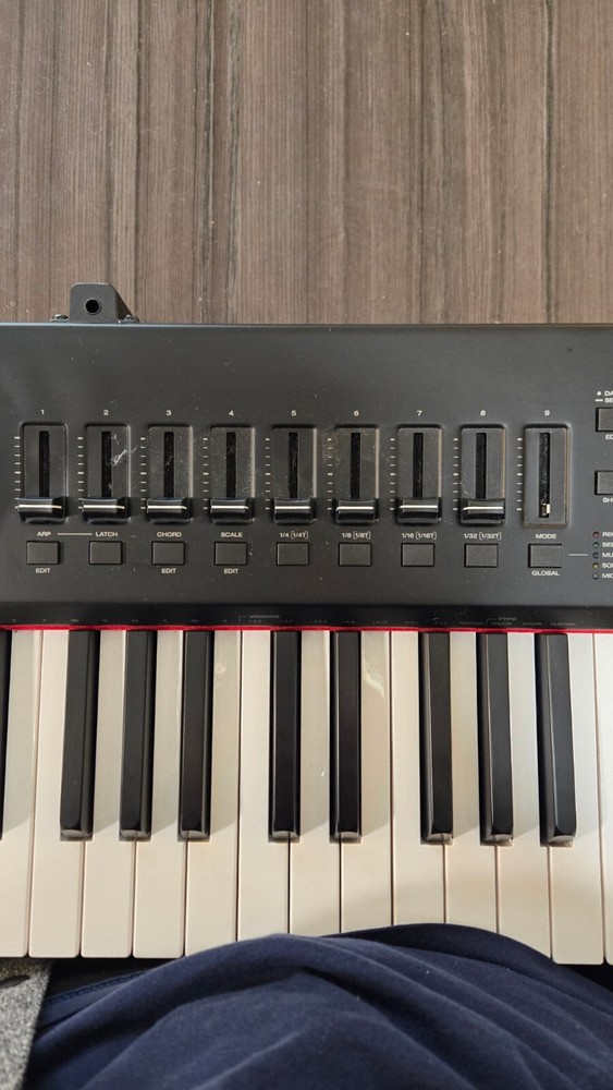 M-Audio Hammer 88 PRO USB MIDI Keyboard Controller - Black