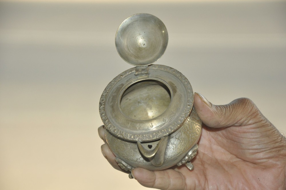 Vintage Brass Handcrafted Engraved Solid Small Tea Kettle/Cup