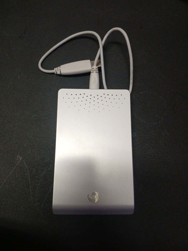 seagate external hard drive Xbox/PC 320 GB Untested